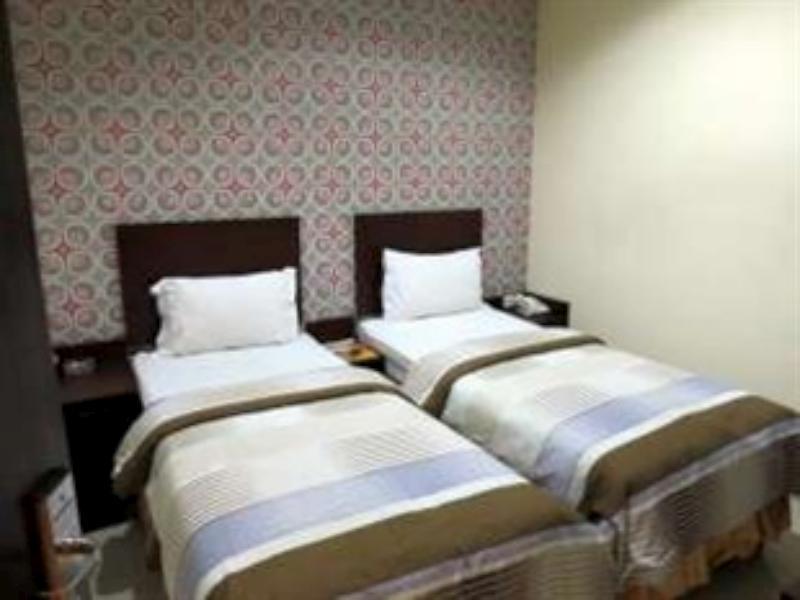 Vindhika Hotel Makassar Exterior photo